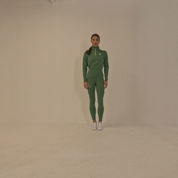 Cavvalure Green equestrian base layer – detail view